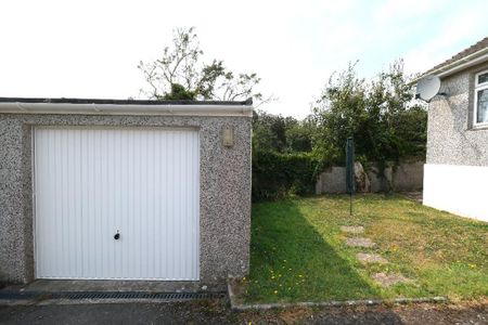3 bedroom bungalow to rent - Photo 3