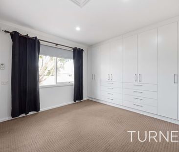 Spacious Family Home in Prime Location - Photo 3