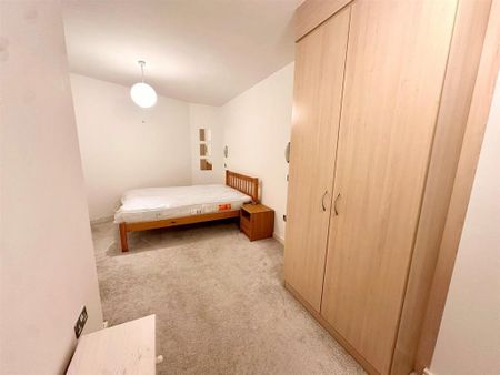 2 bedroom apartment to rent - Photo 5