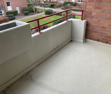 2-Zimmer-Wohnung mit Tageslicht-Duschbad und Balkon in Reislingen S/W - Foto 1