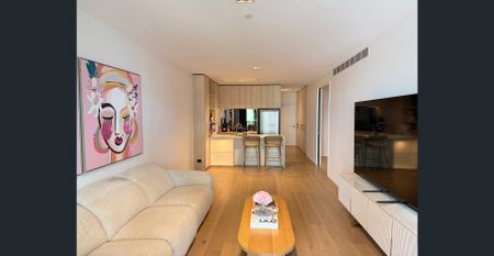 Luxury 1-Bedroom Apartment with MPR - Photo 2