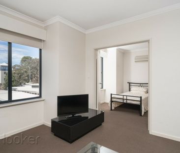 44/11 Regal Place, East Perth - Photo 3