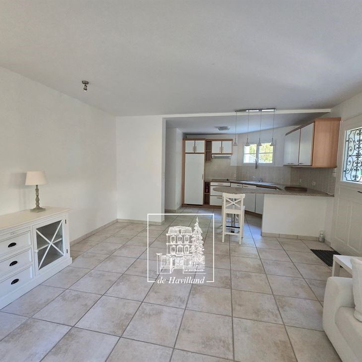 Maison • Le Vésinet - Photo 1