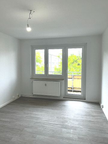 Familienwohnung mit Einbauküche und Balkon - Photo 3