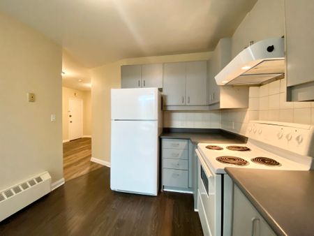 For Lease - 2A Thyra Avenue Unit# 201, Toronto, Ontario - Photo 3
