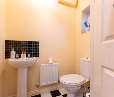 2 bedroom terraced house to rent - Photo 6