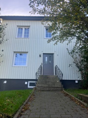 Östra Bäckevägen, Sävedalen - Photo 3