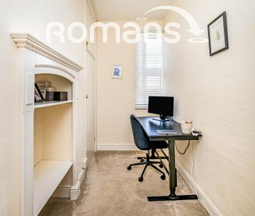 2 bedroom flat to rent - Photo 4