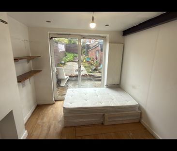 Room in a Shared House, Carlyon Road, HA0 - Photo 2