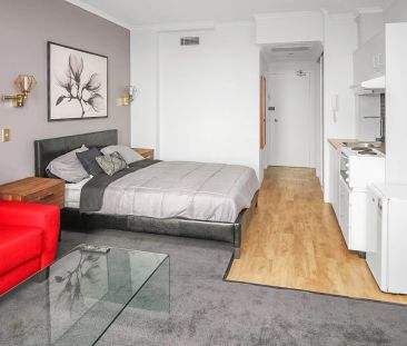 Modern Fully Furnished Studio in the Heart of Parramatta CBD! - Photo 3