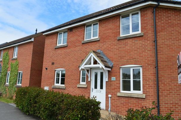 3 bedroom end of terrace house to rent - Photo 1