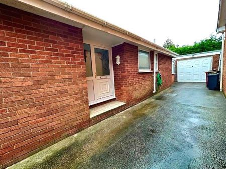 2 bedroom detached house to rent - Photo 2