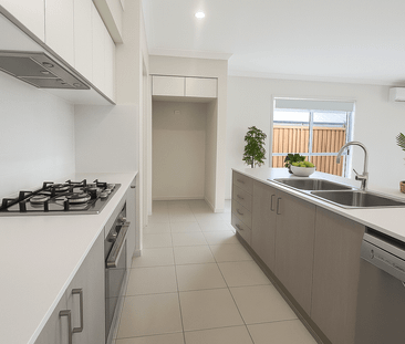 Modern Family Living in the Heart of Ripley!! - Photo 4