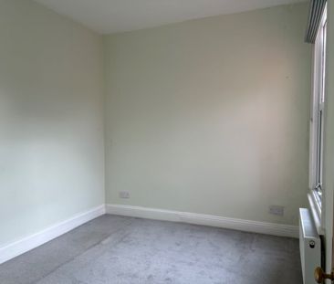 2 Bed Flat, Southville, BS3 - Photo 3