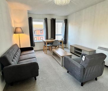 2 bedroom flat to rent - Photo 2