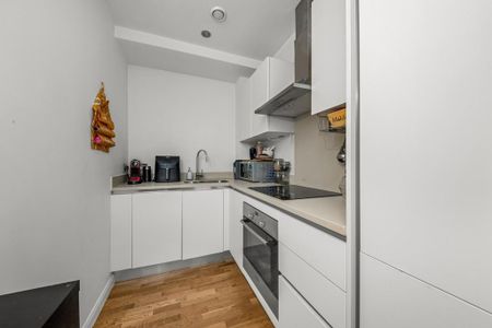 Studio to rent - Photo 5