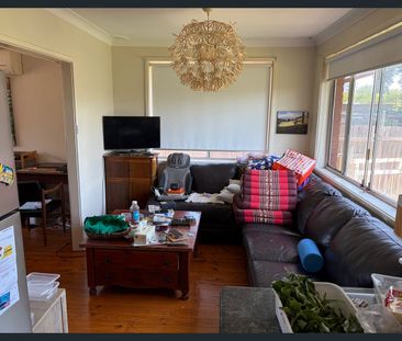 Spacious 3-Bedroom Brick Veneer Home - Photo 1