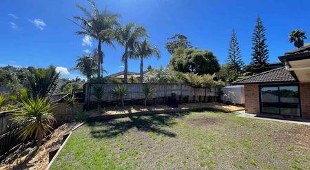 Spacious 4-Bedroom Family Home - Photo 4