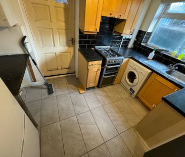 Frankley Lane, Birmingham, Northfield - Photo 5