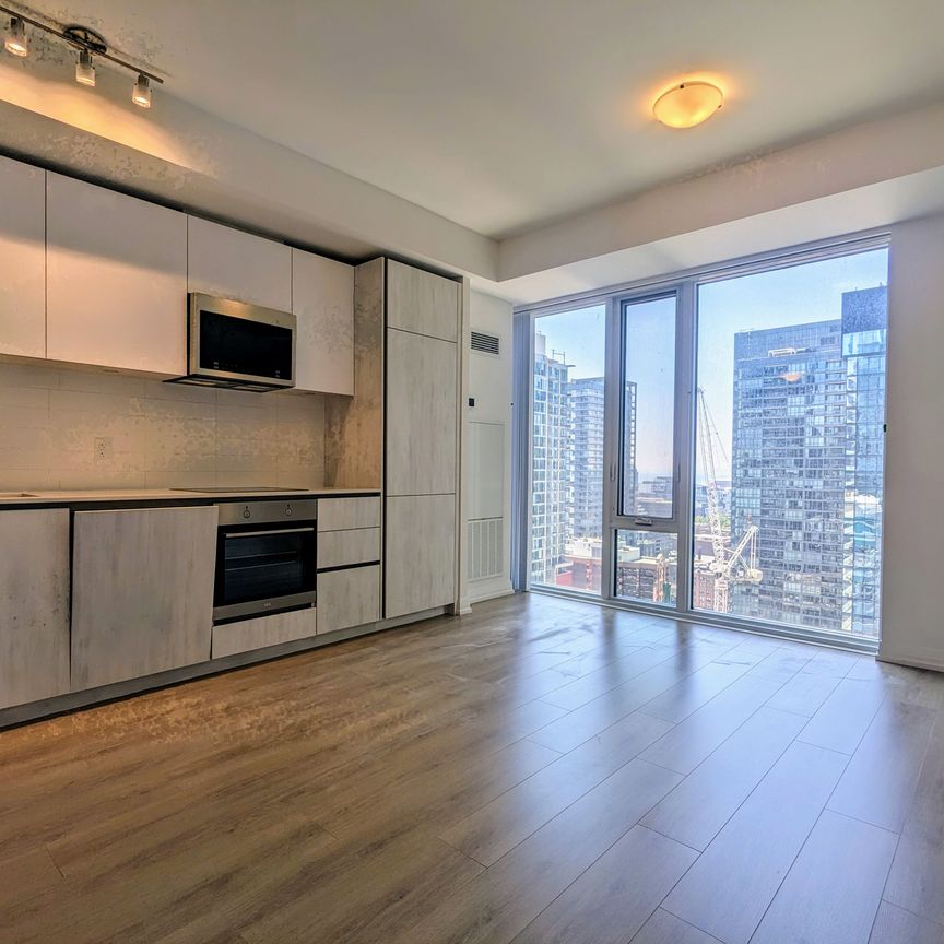 For Lease - 8 Widmer Street Unit# 2915, Toronto, Ontario - Photo 1