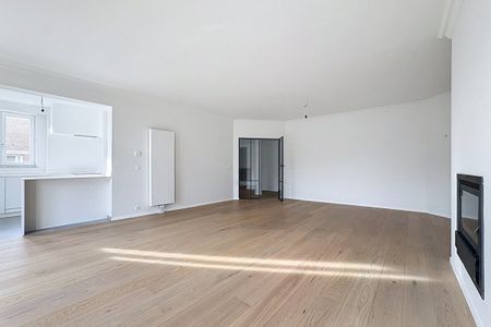 Appt totalement rénové avec 3ch / Quartier Louise. - Foto 5