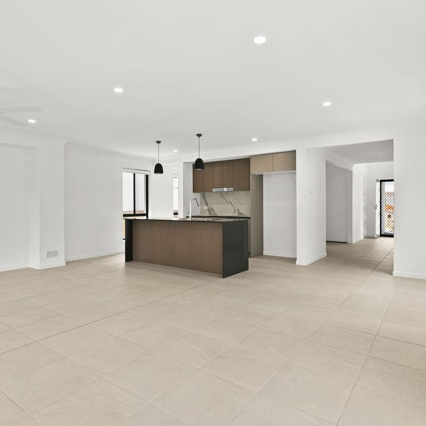 The Grange Estate Executive Homes. - Photo 1