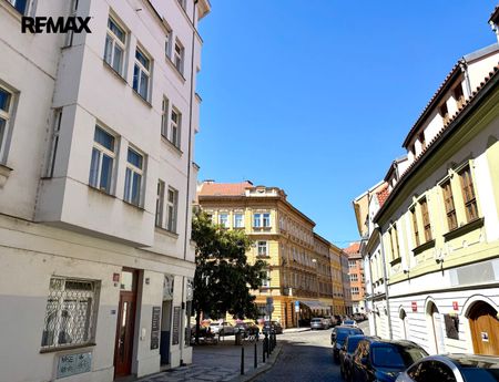 Pronájem bytu 3+1 v osobním vlastnictví 94 m², Praha 1 - Nové Město - Photo 4