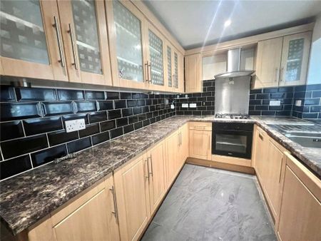 2 bedroom terraced house to rent - Photo 2