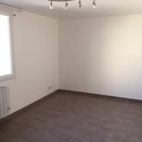 Location Appartement 3 pièces 53m² JUVIGNAC 34990 - Photo 1