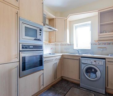 2 bedroom apartment to rent - Photo 6