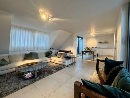 Ruim appartement met 2 slaapkamers, 2 terrassen en garagebpx - Foto 4