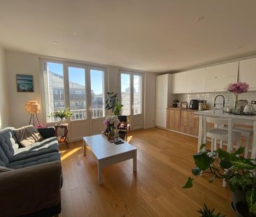 Location Appartement 4 pièces 62m² BORDEAUX 33300 - Photo 2