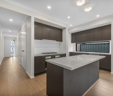 Brand New 4-Bedroom Home in Prime Mickleham Location! - Photo 2