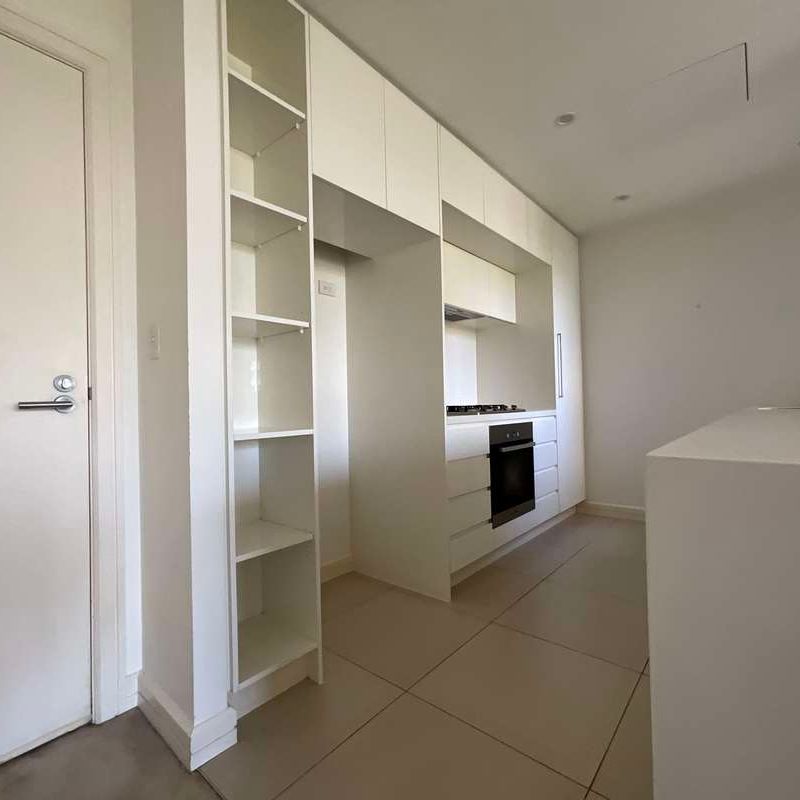 The Perfect Lifestyle one bedroom plus study in Breakfast Point. - Photo 1