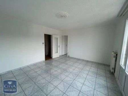 Appartement à louer 4 pièces 66.85m² - Photo 2