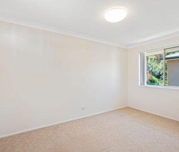 BIG COURTYARD ENERGY IN A BOUTIQUE COMPLEX - Photo 3