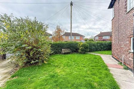 Mount Drive, Urmston, Manchester, M41 - Photo 5