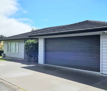 Modern Family Home, Beachlands - Photo 1