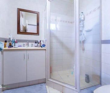 “Beautiful townhouse in amazing location!” - Photo 5