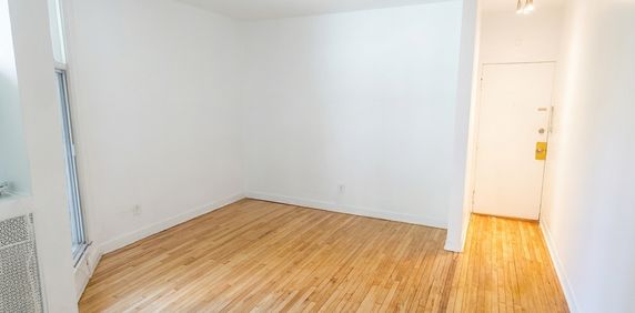 4½ For Rent — Westmount — $1749/mo - Photo 2