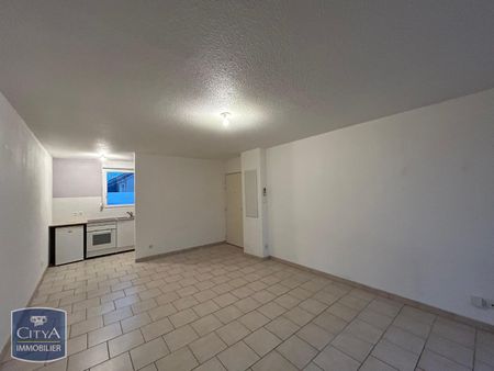 Location Appartement 2 pièces 49m² TOUL 54200 - Photo 2