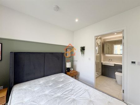 Springpark Drive, London, N4 - Photo 5