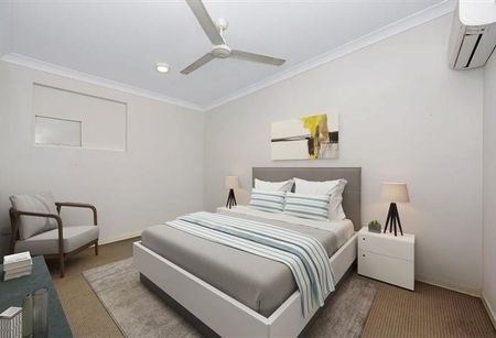 Low-Maintenance Living in a Handy Location - Rosslea! - Photo 3