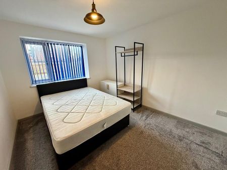 2 bedroom flat to rent - Photo 4