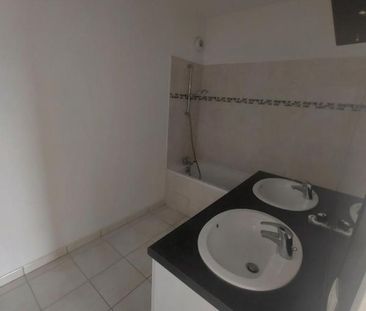 Location Appartement 4 pièces 80m² MERIGNAC 33700 - Photo 6