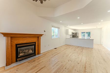 For Lease - 9 Kestrel Court Unit# Upper, Barrie, Ontario - Photo 3