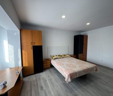 1 cam, etaj 1, 27 mp, renovata, C.T. proprie, mobilata,utilata, Cuza V - Fotografie 1