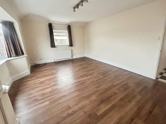 2 bedroom bungalow to rent - Photo 1