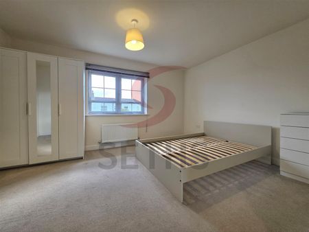 Ashcott Avenue, LE4, Leicester - Photo 2