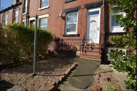 Student and Professional Lettings in Leeds - Photo 2